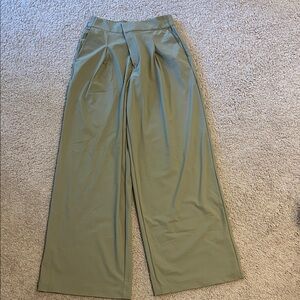 Athleta size 6 Wide-Leg Olive Green Pants